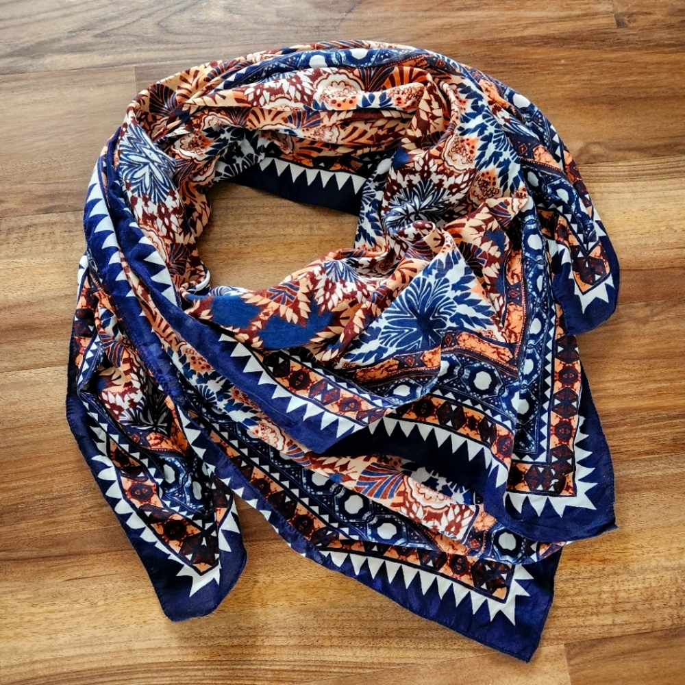 Art deco square scarf